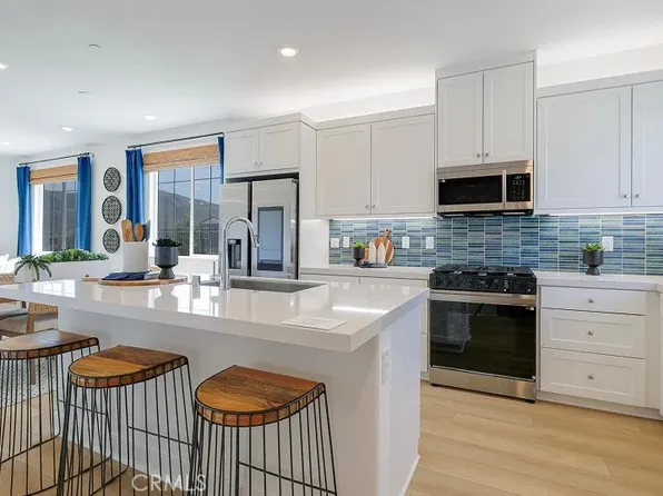 2169 Aneto Way, Santa Paula, CA 93060
