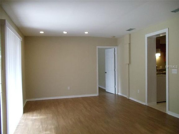 3rd image of 1365 Turner St
