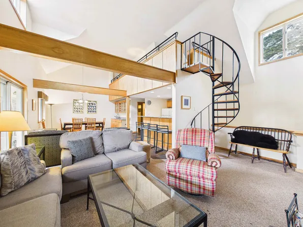 105 Northbrook Road #A2, Killington, VT 05751