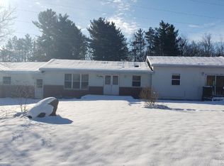 105 W Bemis Rd, Saline, MI 48176