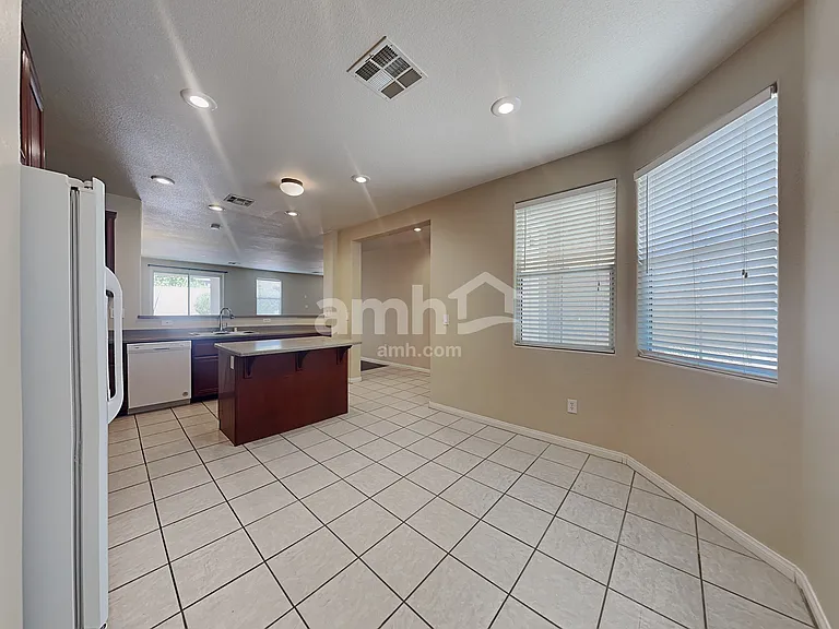 6709 Sand Swallow St — Photo 4