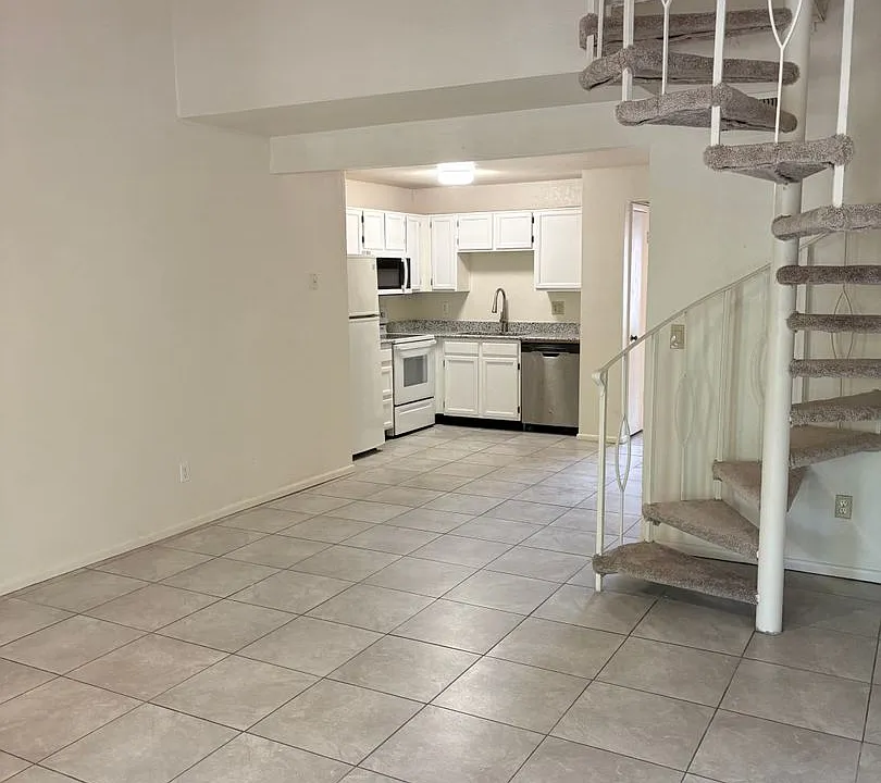 30 E Brown Rd #2018