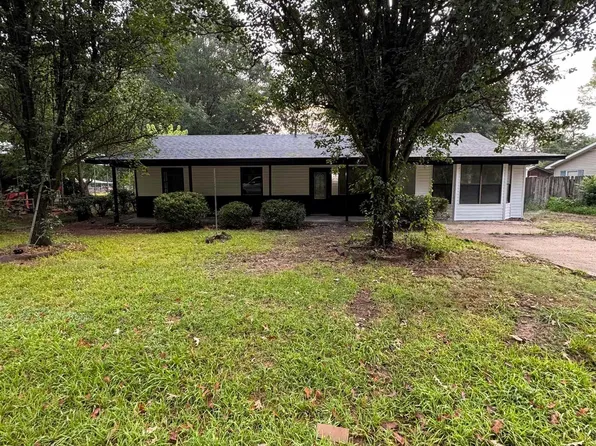 611 Fletcher Pl, Lonoke, AR 72086