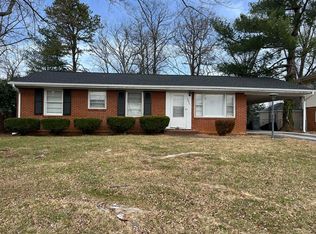 5031 Showalter Rd NW, Roanoke, VA 24017