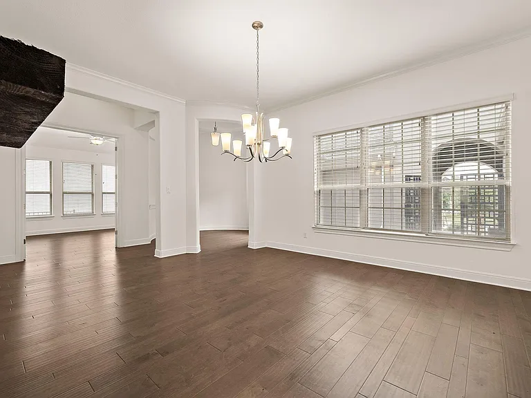 4705 Napoli Shore Dr — Photo 6