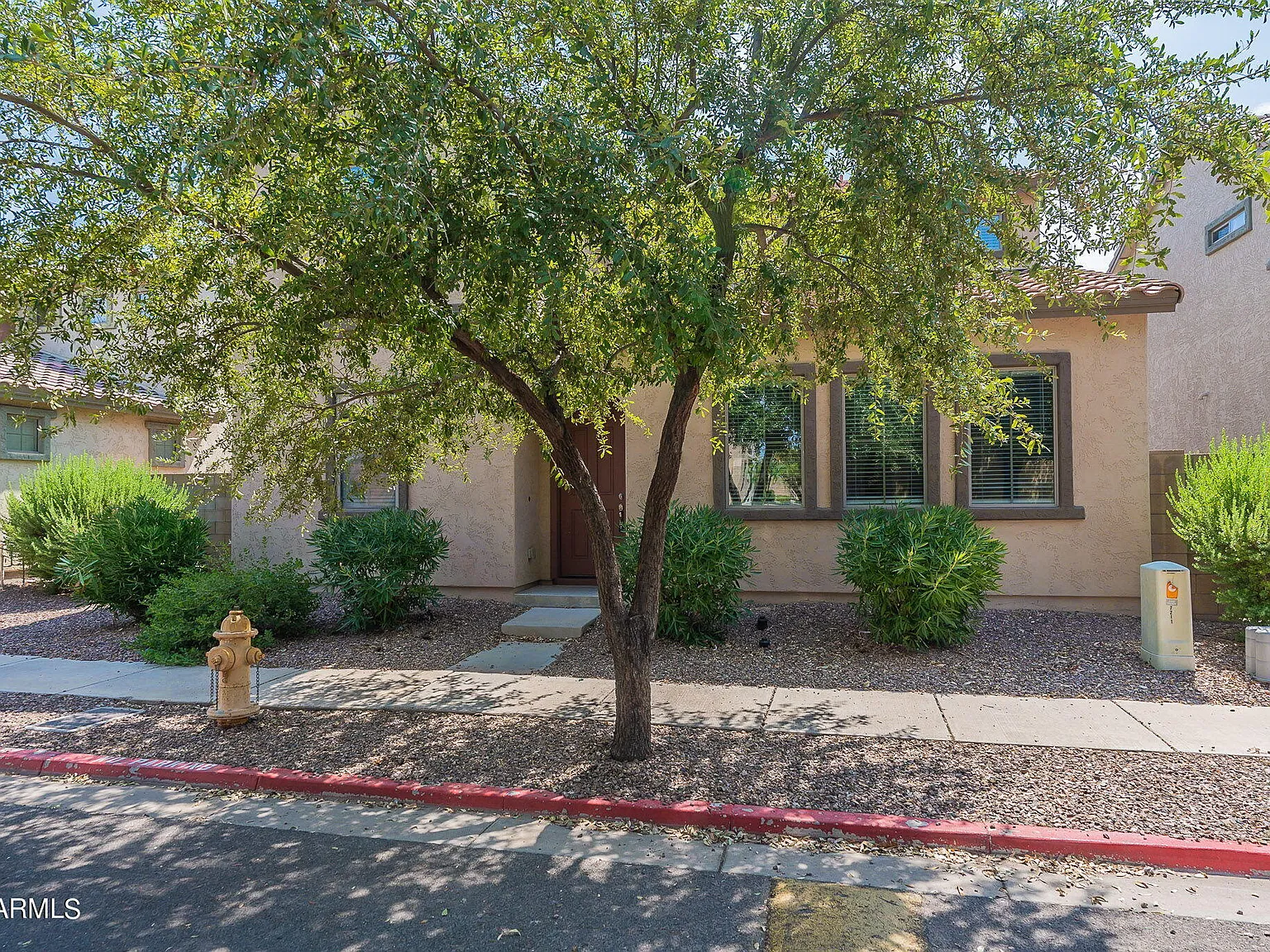 4 bed, 3.0 bath, 2018 sqft, $2,250 — Photo 3