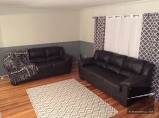 25345 148th Dr, Rosedale, NY 11422