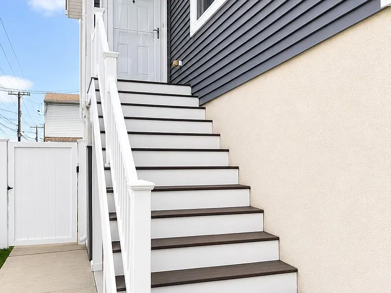 122 Radcliffe Rd #UPPER — Photo 1