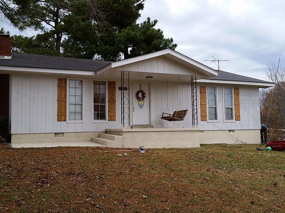 1st image of 2615 Hebron Dr