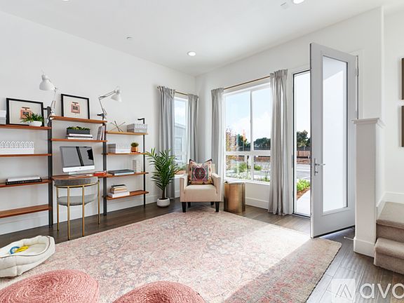 2nd image of 1642 Seawind Dr #1642
