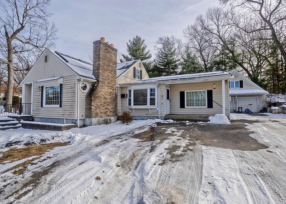 1st image of 647 Plumtree Rd