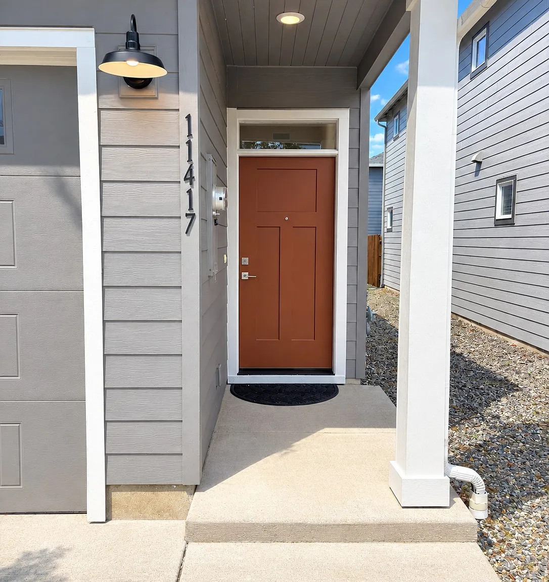 3 bed, 2.5 bath, 1959 sqft, $2,600 — Photo 2