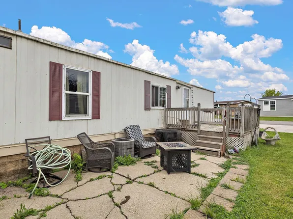 400 22 1/2 St NW, Stewartville, MN 55976
