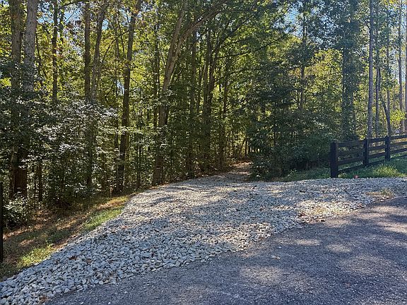 3rd image of 5755 Moore Rd