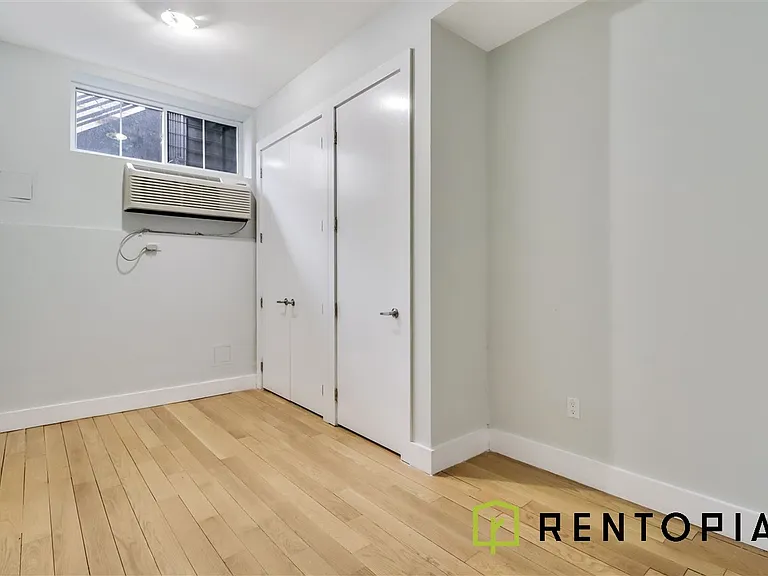 34 Meserole St #1 — Photo 11