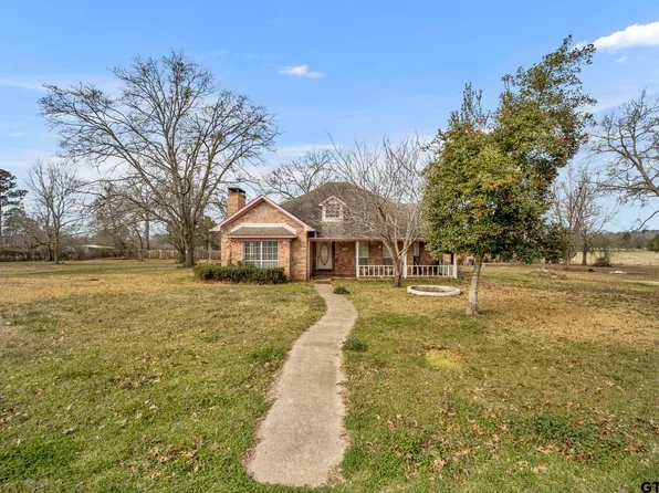 165 Kelly Ln, Tatum, TX 75691