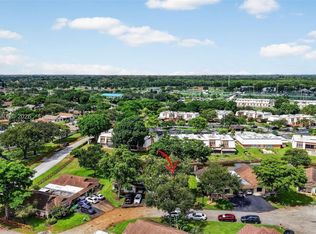 3665 W Forge Rd #39, Davie, FL 33328