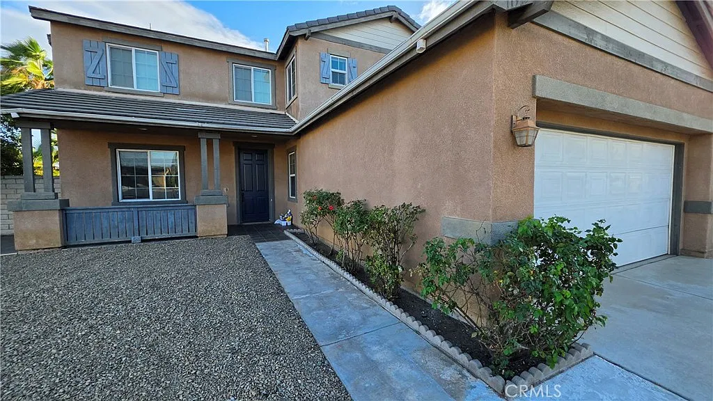 4 bed, 2864 sqft, $3,100 — Photo 2