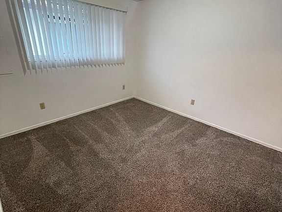 4th image of 524 NE Anderson St #524
