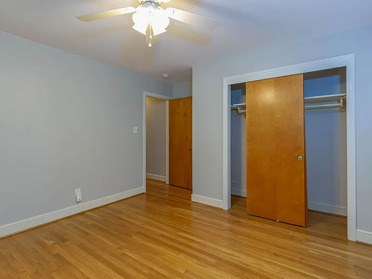 608 Candlewood Dr — Photo 17