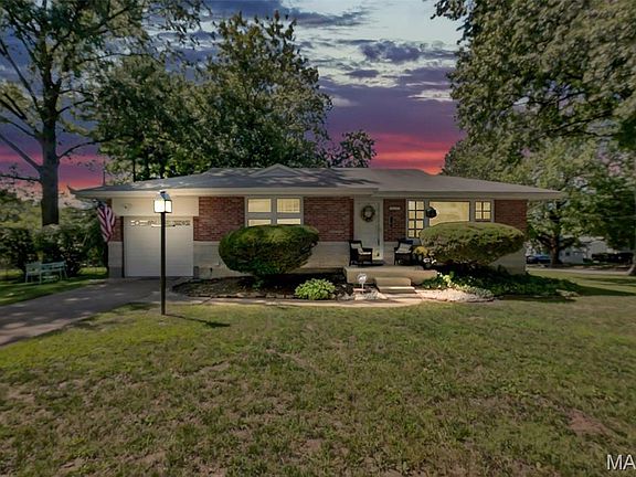 2nd image of 10307 Seaton Dr