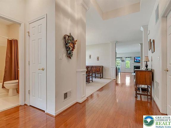 4th image of 2097 Bally Dr