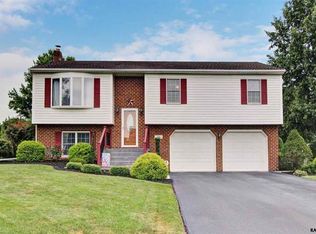 2236 Chestnut Rd, York, PA 17408