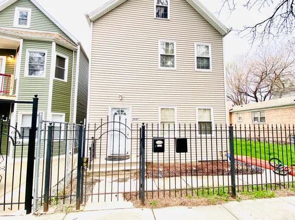 2027 W James St, Chicago, IL 60609
