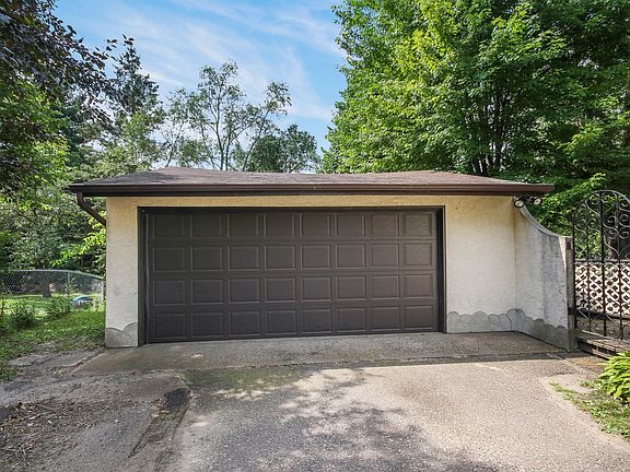 2nd image of 2456 Gisella Blvd