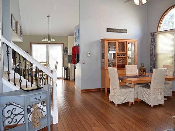 3rd image of 1311 Fox Meadow Ct