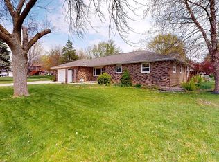 396 Ventura Dr, Forsyth, IL 62535