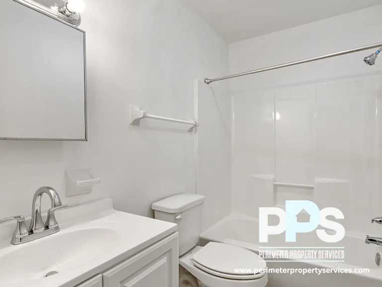 1510-1512-1514 Pine Log Rd NE #1512-J — Photo 6