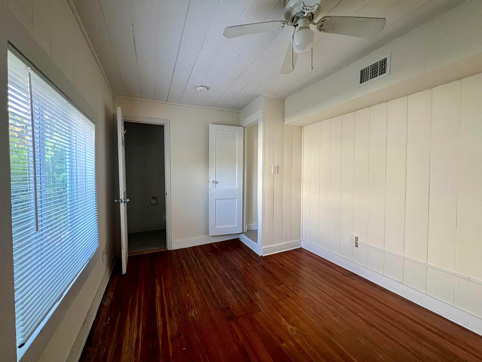 2 bed, 1.5 bath, 1104 sqft, $2,199 — Photo 4