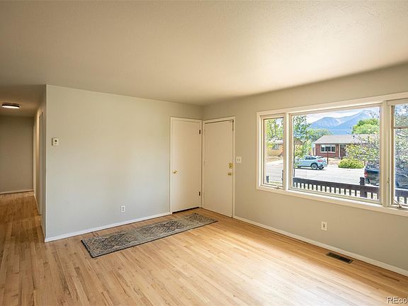4th image of 509 Park Lane