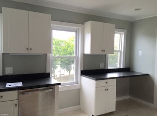 18 Bayside St, Dorchester, MA 02125