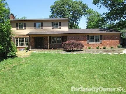 Front
						:
						A view from the street.