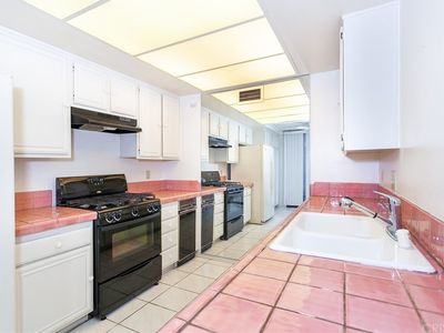 17140 Burbank Blvd UNIT 108, Encino, CA, 91316