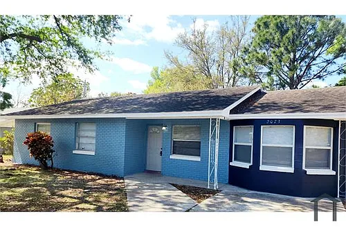 2073 9th Ln NE Photo 1