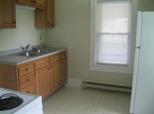 228 Portage St NW APT 2, North Canton, OH 44720
