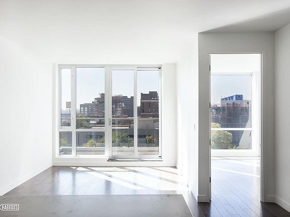 3rd image of 1135 45th Ave APT 6C