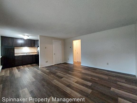5th image of 102 160th St S #8