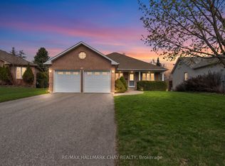 42 Webb St, Barrie, ON L4N6V2