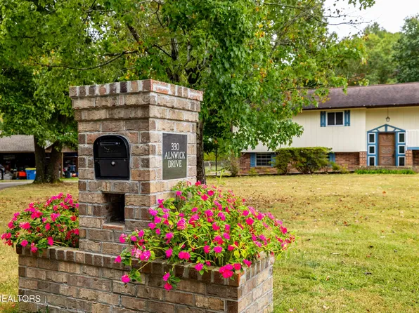 330 Alnwick Dr, Friendsville, TN 37737