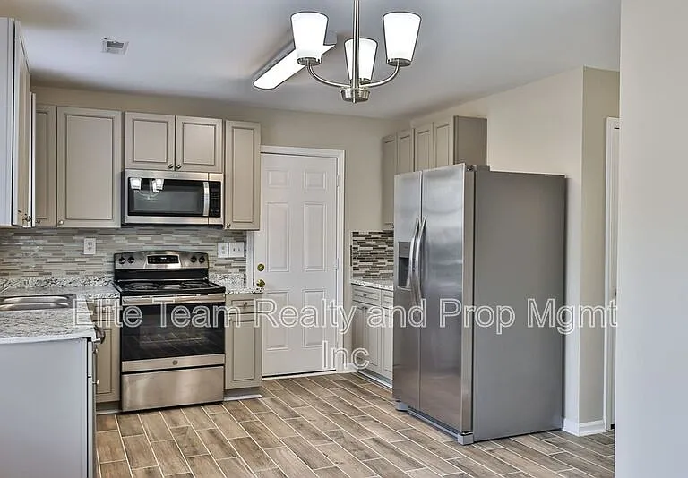 7109 Angela Marie Ct — Photo 9