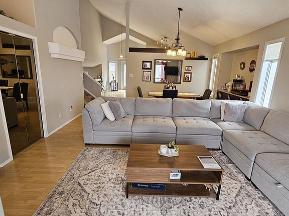3rd image of 128 Chancery Point E