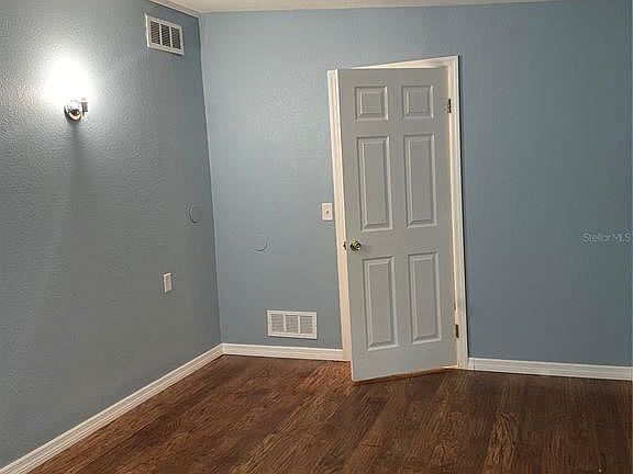 4th image of 1537 Tilley Ave