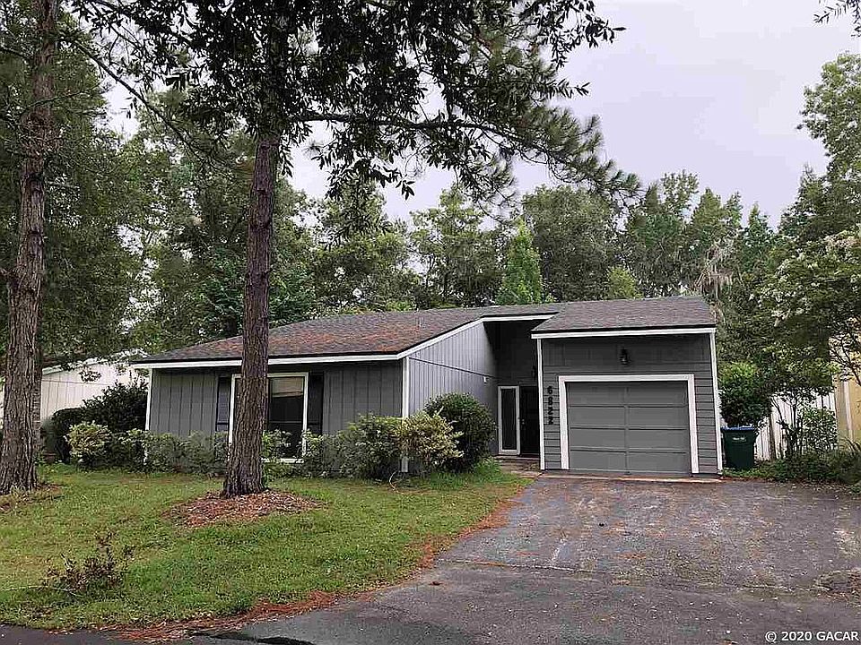 1st image of 6822 NW 111th Ln