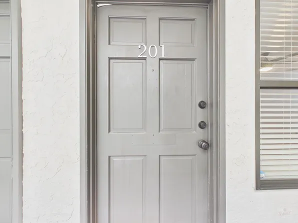 2409 Leon St APT 201, Austin, TX 78705