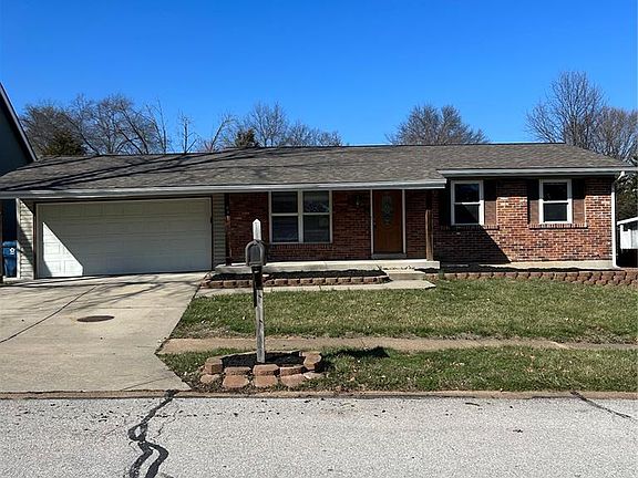 2nd image of 691 Walnut Point Ct