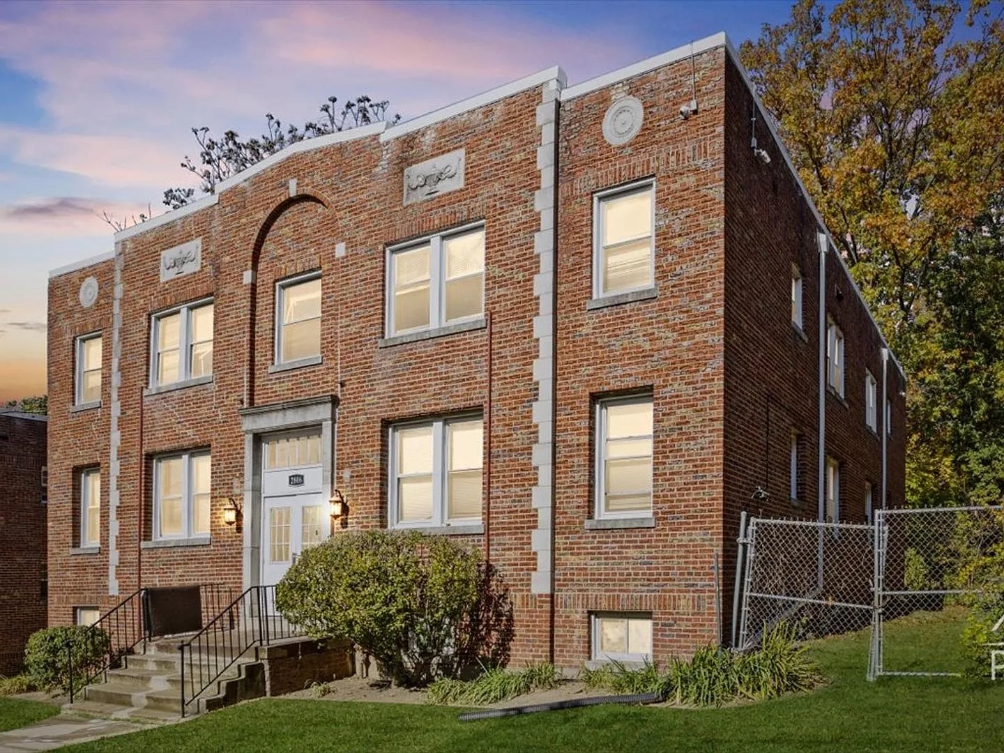 2806 O St SE — Photo 1